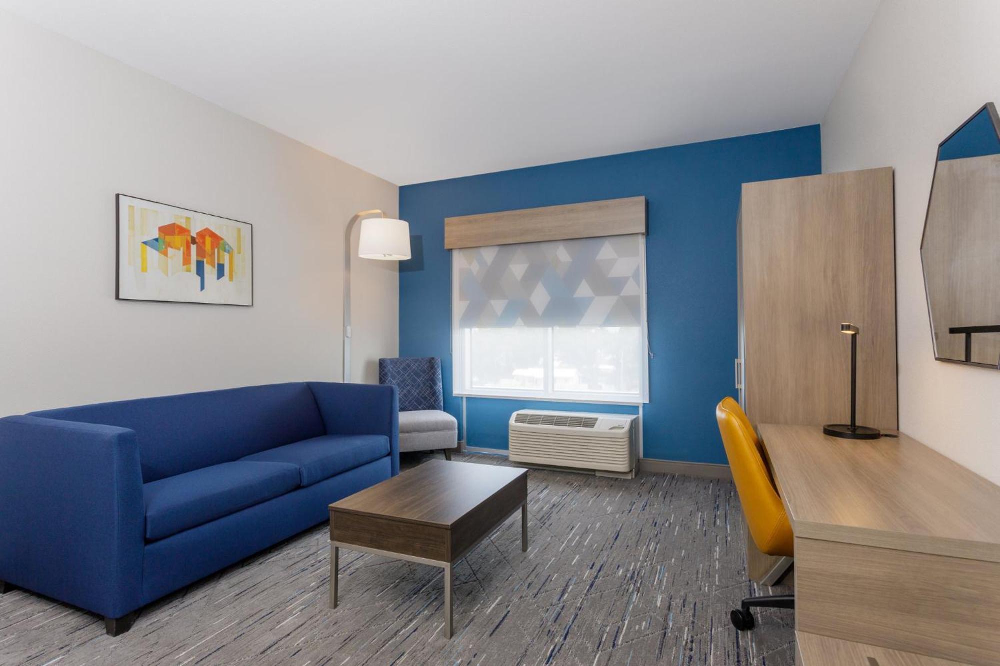 Holiday Inn Express & Suites Tampa Stadium - Airport Area By Ihg Zewnętrze zdjęcie