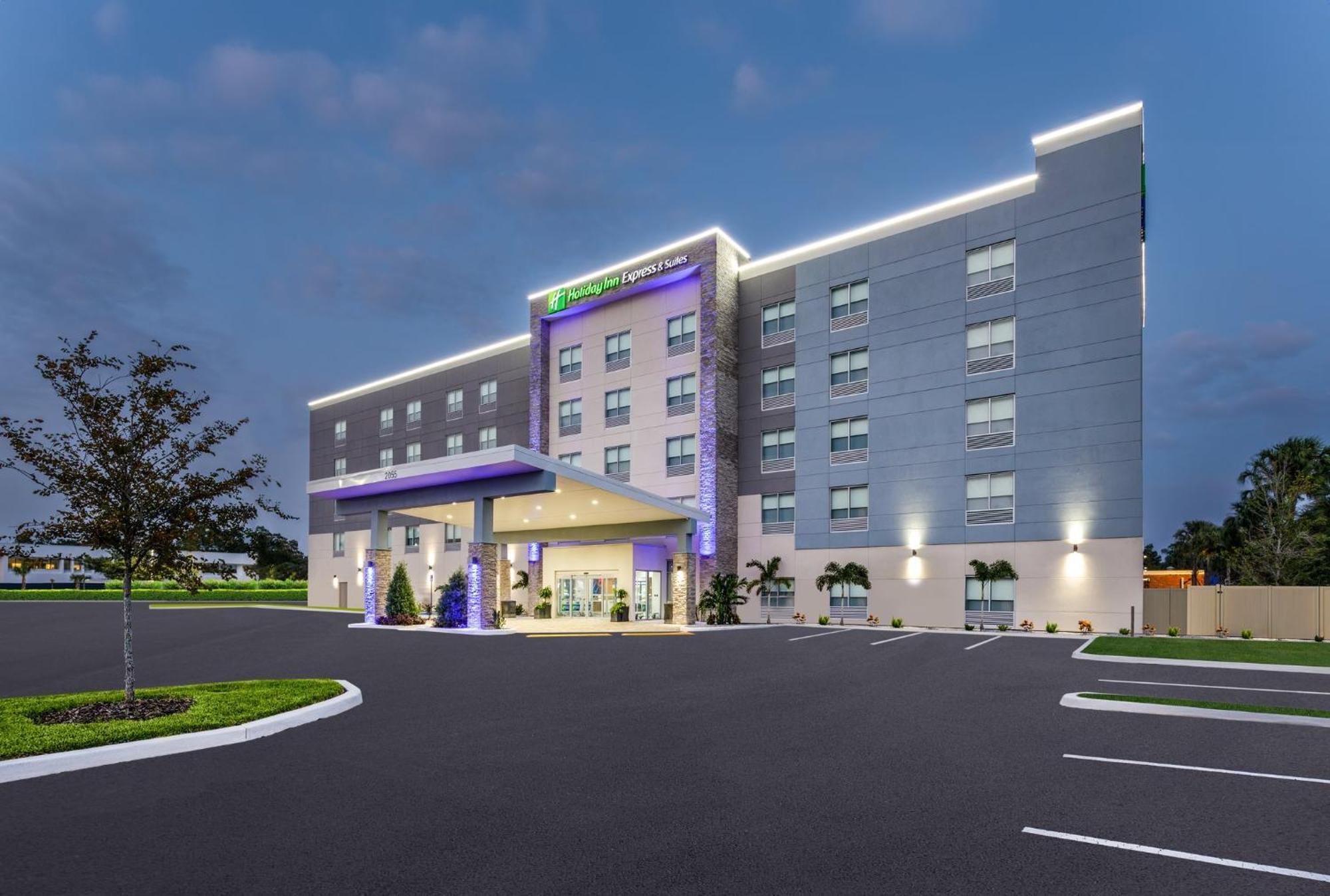 Holiday Inn Express & Suites Tampa Stadium - Airport Area By Ihg Zewnętrze zdjęcie